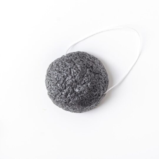 MINIMAL LIST KONJAC σφουγγαράκι προσώπου - bamboo charcoal